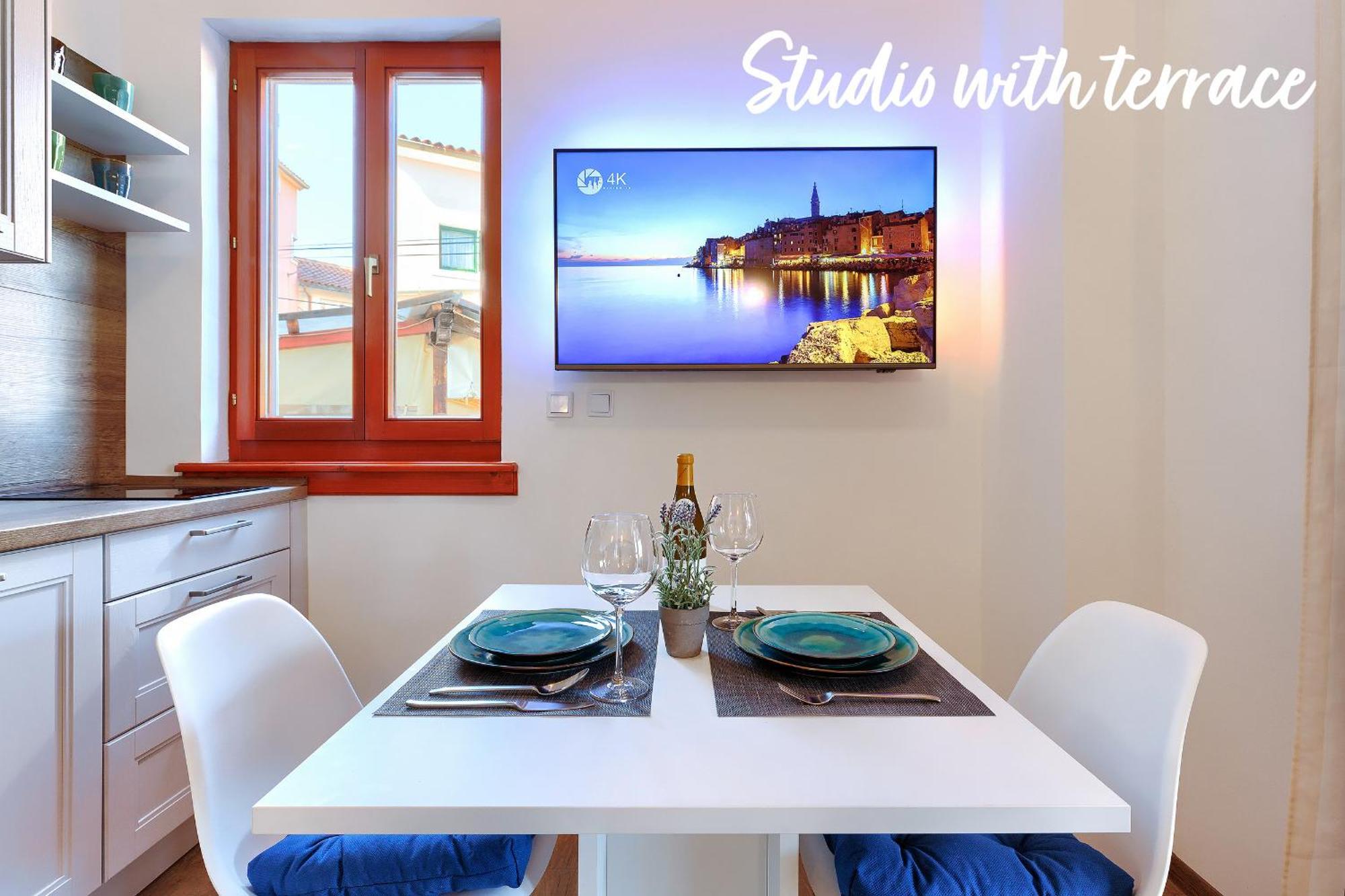 Studios Notte Sul Porto Rovinj Zewnętrze zdjęcie