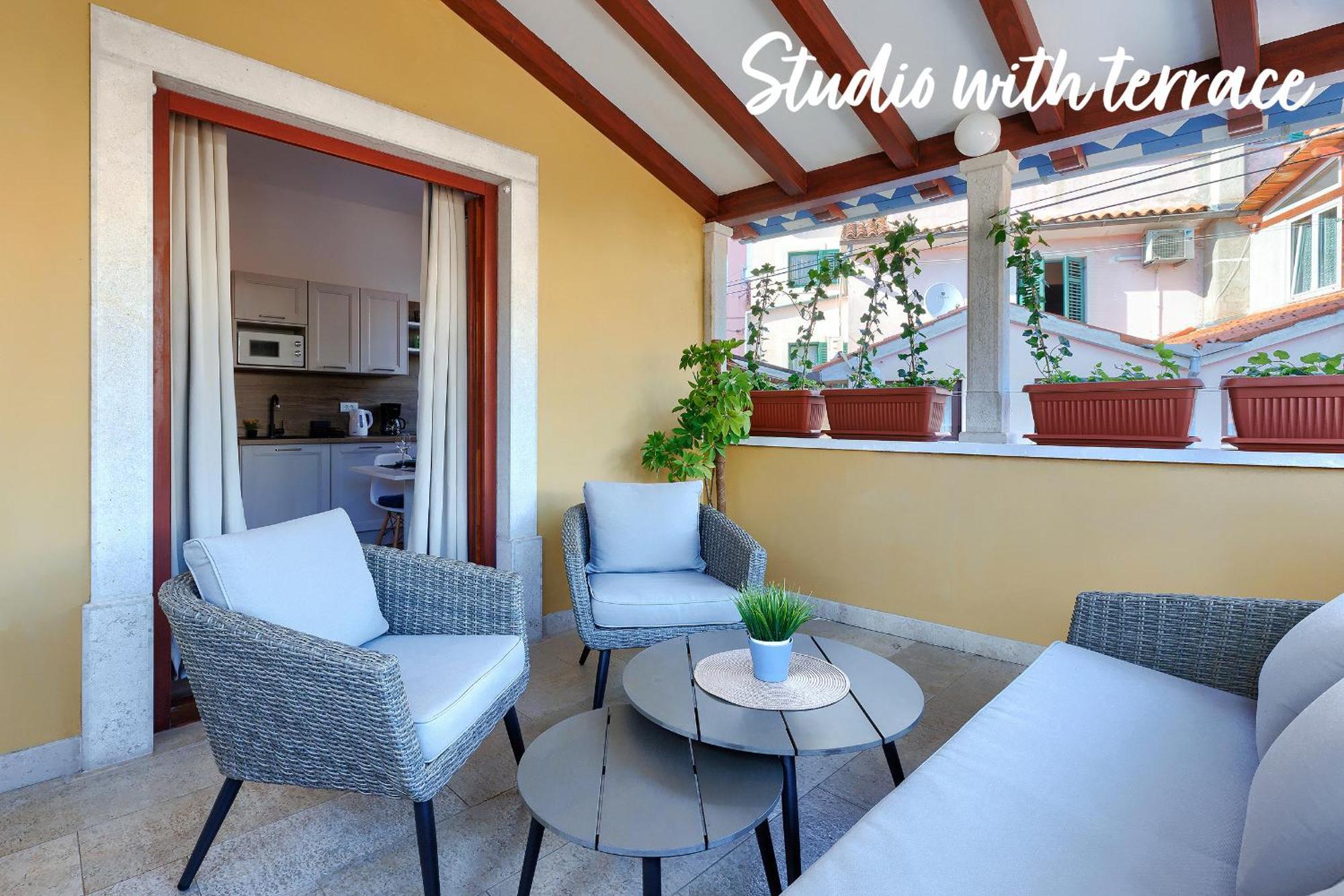 Studios Notte Sul Porto Rovinj Zewnętrze zdjęcie
