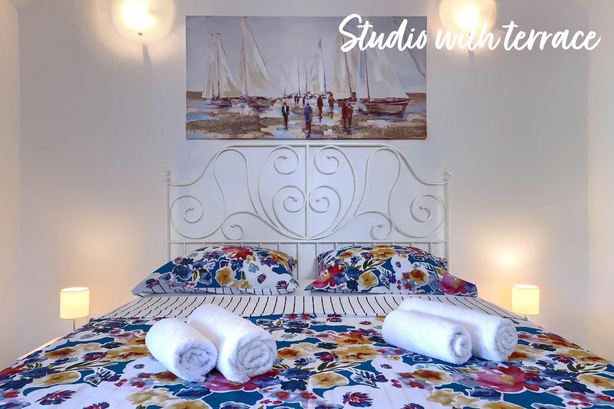 Studios Notte Sul Porto Rovinj Zewnętrze zdjęcie